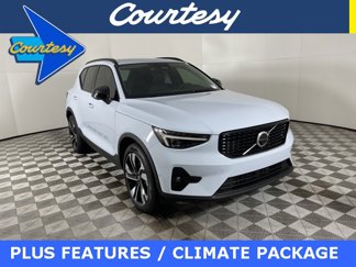 New 2024 Volvo XC40 B5 Plus w/ Climate Package image 1