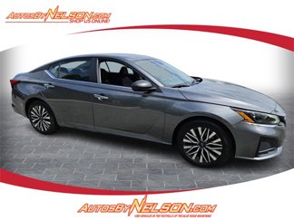 Used 2024 Nissan Altima 2.5 SV image 1