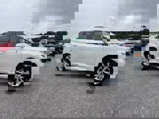 Used 2014 Toyota Venza LE image 1