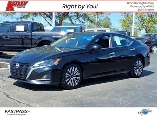 Used 2023 Nissan Altima 2.5 SV image 1