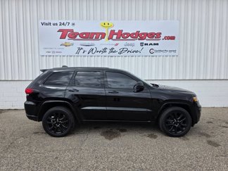 Used 2019 Jeep Grand Cherokee Altitude image 1