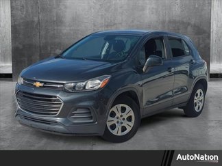 Used 2019 Chevrolet Trax LS image 1