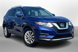 Used 2017 Nissan Rogue SV image 1
