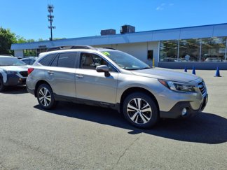 Used 2019 Subaru Outback 2.5i Limited image 1