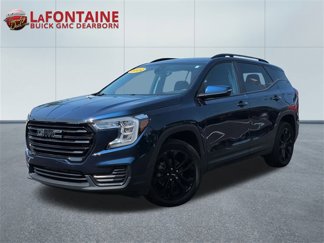 Certified 2022 GMC Terrain SLE w/ Driver Convenience Package image 1