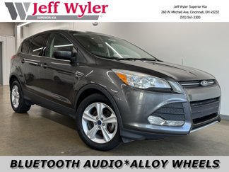 Used 2015 Ford Escape SE image 1