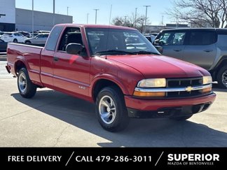 Used 2002 Chevrolet S10 Pickup LS w/ LS Preferred Equipment Group image 1