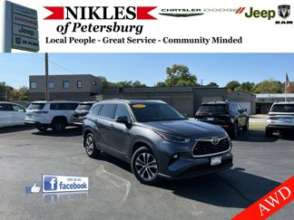 Used 2021 Toyota Highlander XLE image 1