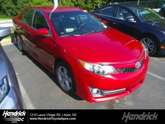 Used 2014 Toyota Camry SE image 1
