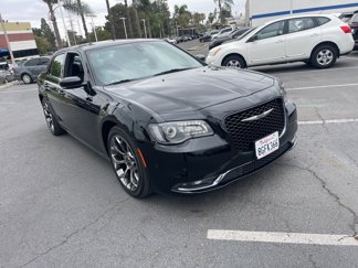Used 2018 Chrysler 300 S w/ 300S Premium Group image 1