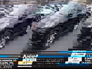 Used 2022 Ford Escape SE w/ Cold Weather Package image 1