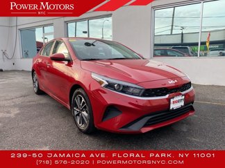 Used 2023 Kia Forte LXS image 1