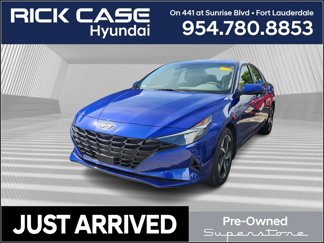 Used 2023 Hyundai Elantra SEL w/ Convenience Package image 1