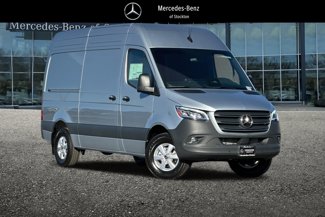 New 2025 Mercedes-Benz Sprinter 2500 image 1