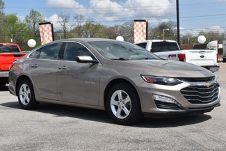 Used 2022 Chevrolet Malibu LT image 1