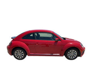 Used 2019 Volkswagen Beetle 2.0T SE image 1