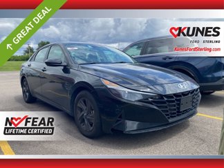 Used 2023 Hyundai Elantra SEL image 1
