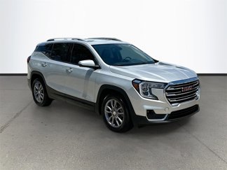 Used 2022 GMC Terrain SLT image 1