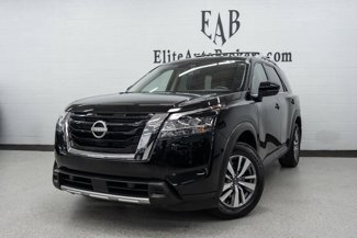 Used 2023 Nissan Pathfinder SL image 1