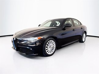 Used 2022 Alfa Romeo Giulia Sprint image 1