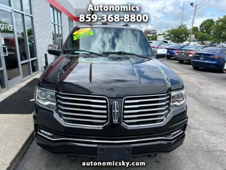 Used 2017 Lincoln Navigator Select image 1