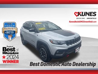 Used 2024 Jeep Compass Trailhawk image 1