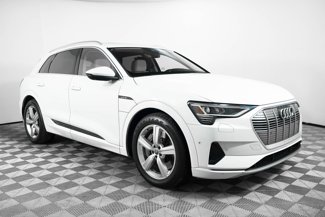 Used 2019 Audi e-tron Premium Plus image 1