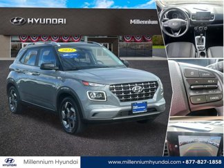 Certified 2022 Hyundai Venue Limited w/ Cargo Package image 1