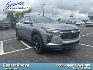 Used 2024 Chevrolet Trax LS w/ LS Convenience Package image 1
