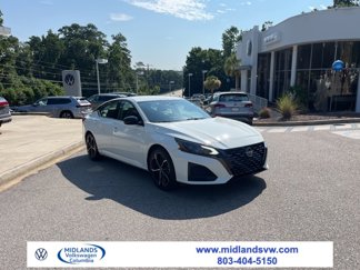 Used 2023 Nissan Altima 2.5 SR image 1