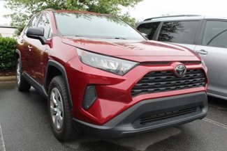 Used 2020 Toyota RAV4 LE image 1