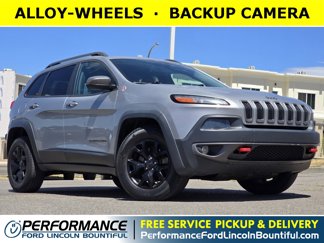 Used 2015 Jeep Cherokee Trailhawk image 1