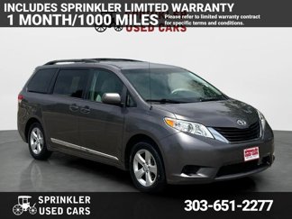 Used 2014 Toyota Sienna LE image 1