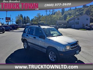 Used 2004 Chevrolet Tracker 4WD w/ Preferred Equipment Group image 1