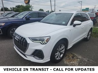 Used 2023 Audi Q3 2.0T Premium w/ Convenience Package image 1