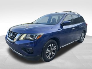 Used 2017 Nissan Pathfinder S image 1