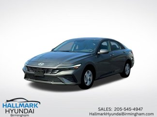 New 2025 Hyundai Elantra SE image 1