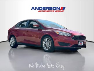 Used 2015 Ford Focus SE image 1