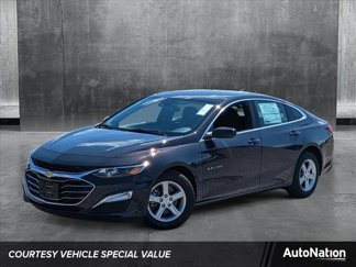 New 2025 Chevrolet Malibu LS image 1