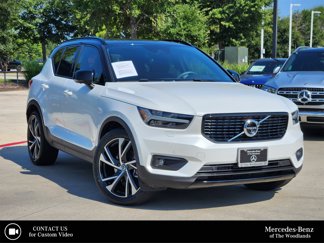 Used 2022 Volvo XC40 T5 R-Design w/ Advanced Package image 1