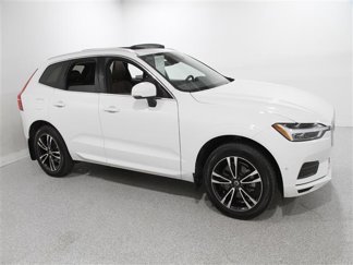 Used 2018 Volvo XC60 T5 Momentum w/ Vision Package image 1
