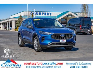 Used 2023 Ford Escape Active image 1