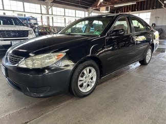 Used 2005 Toyota Camry LE image 1