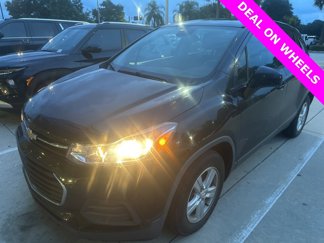 Used 2019 Chevrolet Trax LS image 1