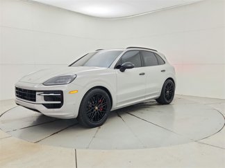 Certified 2025 Porsche Cayenne S image 1