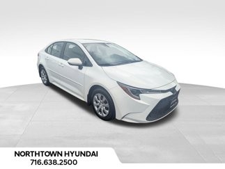 Used 2020 Toyota Corolla LE image 1