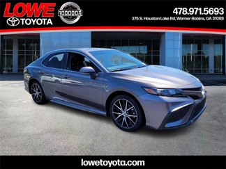 Certified 2024 Toyota Camry SE image 1