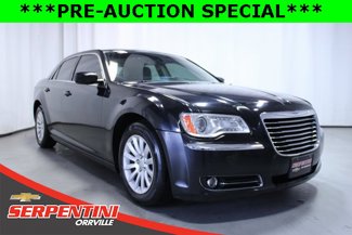 Used 2014 Chrysler 300 w/ Driver Convenience Group image 1