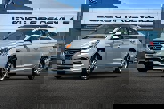 Used 2017 Hyundai Sonata SE image 1