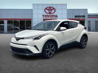 Used 2018 Toyota C-HR XLE image 1